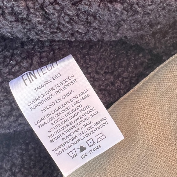 Vintage Fintech Fishing Vest. Warm Waterproof Multiple Pockets. Sweet Find. XXL. - Picture 7 of 8